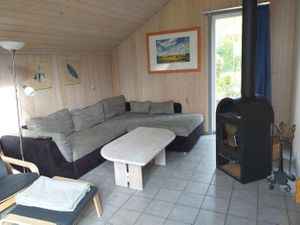 23995692-Ferienhaus-6-Mirow-300x225-1