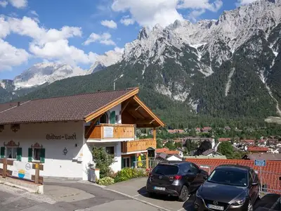 Ferienhaus für 9 Personen (140 m²) in Mittenwald 1/10
