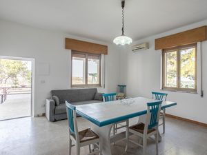 23762096-Ferienhaus-8-Modica-300x225-2