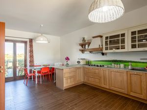 24051069-Ferienhaus-8-Modica-300x225-3