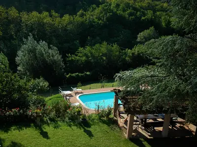 PoolOfHouse