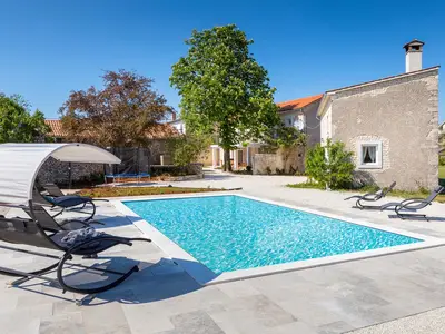 Ferienhaus für 11 Personen (250 m²) in Modrušani 1/10