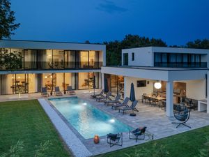 24018398-Ferienhaus-8-Modrušani-300x225-2