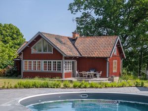 23699566-Ferienhaus-8-Mölnbo-300x225-3