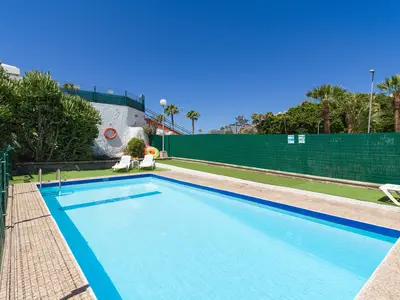 PoolOfHouse