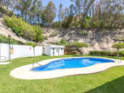 PoolOfHouse