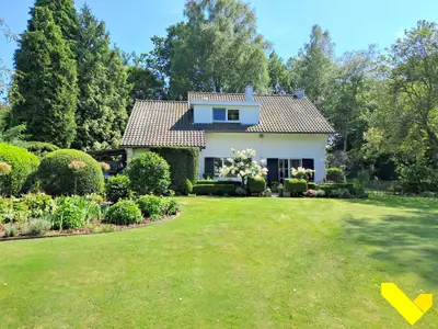Außenseite Ferienhaus [Sommer]
