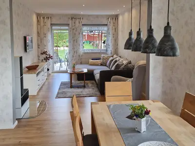 großes, emütliches Wohnzimmer
