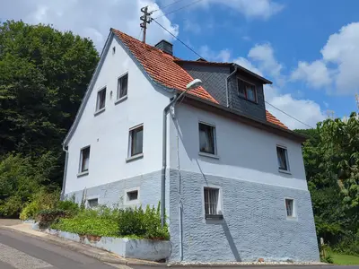 Haus bei der Anfahrt