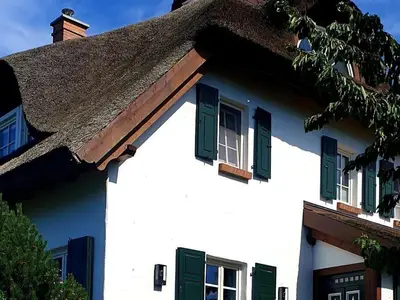 Außenansicht des Gebäudes. Eingang
