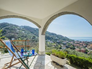 23856142-Ferienhaus-6-Moneglia-300x225-2