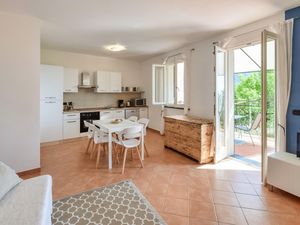 23745284-Ferienhaus-6-Moneglia-300x225-2