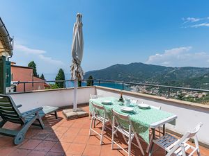 23745068-Ferienhaus-7-Moneglia-300x225-4