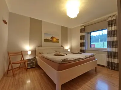 eines der beiden Doppelzimmer im Bauernhaus