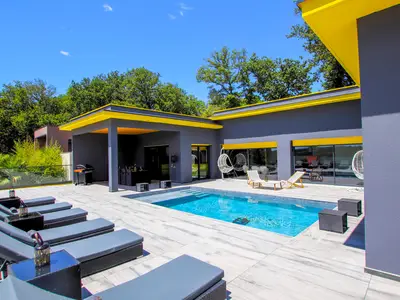 pool