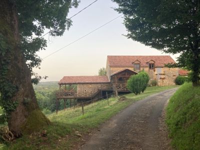 Außenseite Ferienhaus [Sommer]