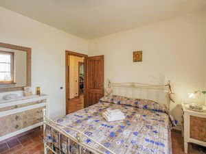 23739389-Ferienhaus-7-Monte San Savino-300x225-4