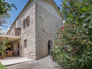 23751674-Ferienhaus-4-Montebuono-300x225-5