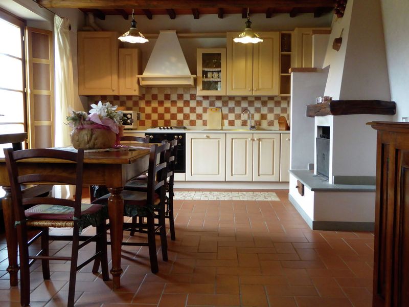 19351115-Ferienhaus-6-Montecarelli-800x600-0