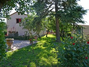 24029513-Ferienhaus-4-Montecchio-300x225-5