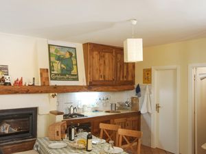 23949538-Ferienhaus-4-Montedinove-300x225-3