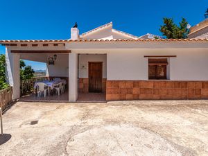 23747232-Ferienhaus-6-Montefrio-300x225-1