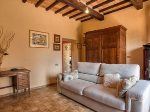 23751608-Ferienhaus-4-Montegiovi-300x225-2