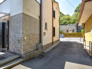 23754784-Ferienhaus-5-Montemerlo-300x225-4