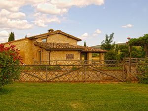 18740954-Ferienhaus-6-Monteriggioni-300x225-1