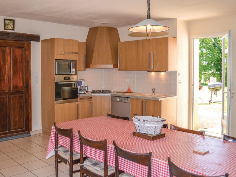 23723971-Ferienhaus-7-Montfaucon (Lot)-800x600-2