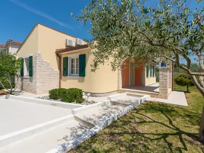 Ferienhaus für 6 Personen (140 m²) in Montižana 3/10