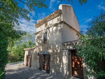 Außenseite Ferienhaus [Sommer]