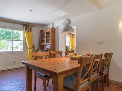 DiningRoom