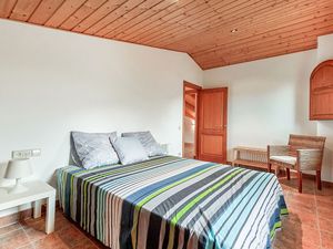 22475645-Ferienhaus-7-Montseny-300x225-4