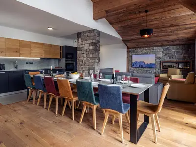 DiningRoom