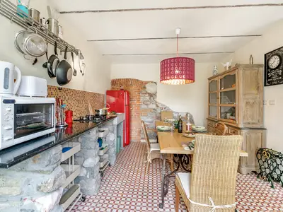 Küche und Essbereich