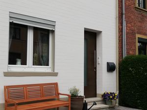 23061601-Ferienhaus-6-Morbach-300x225-1