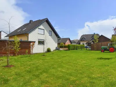 Außenseite Ferienhaus [Sommer]
