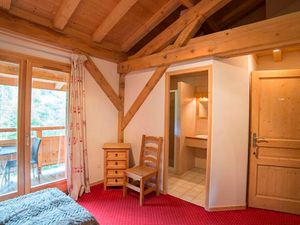 24022854-Ferienhaus-27-Morzine-300x225-5