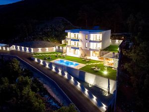 Ferienhaus für 16 Personen (366 m²) in Moscenicka Draga