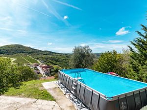 23846268-Ferienhaus-5-Motovun-300x225-4