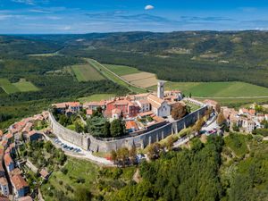 Ferienhaus für 8 Personen (120 m&sup2;) in Motovun