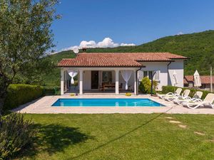 23950945-Ferienhaus-5-Motovun-300x225-5