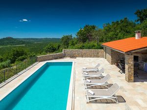 23950235-Ferienhaus-10-Motovun-300x225-3