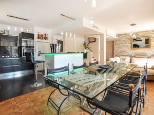 23731718-Ferienhaus-8-Mougins-300x225-4