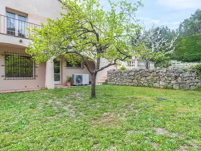 house house