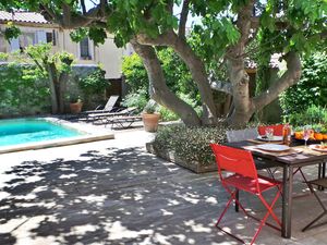 23955638-Ferienhaus-6-Mouriès-300x225-1