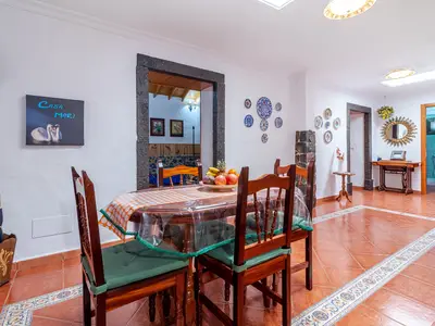 DiningRoom