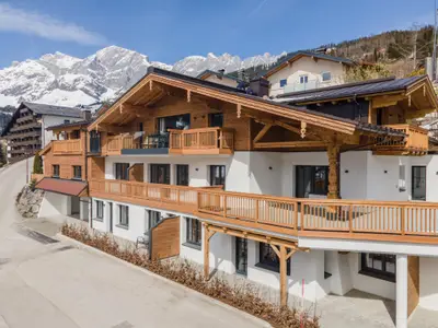 Außenseite Ferienhaus [Sommer]