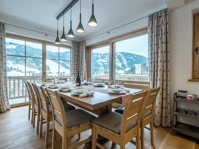 DiningRoom